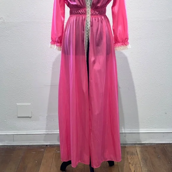 Vintage pink with lace robe - Picture 6 of 14